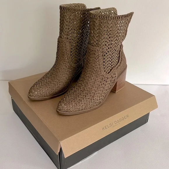 KELSI DAGGER BROOKLYN EMERY WOVEN BOOTS - Picture 8 of 10